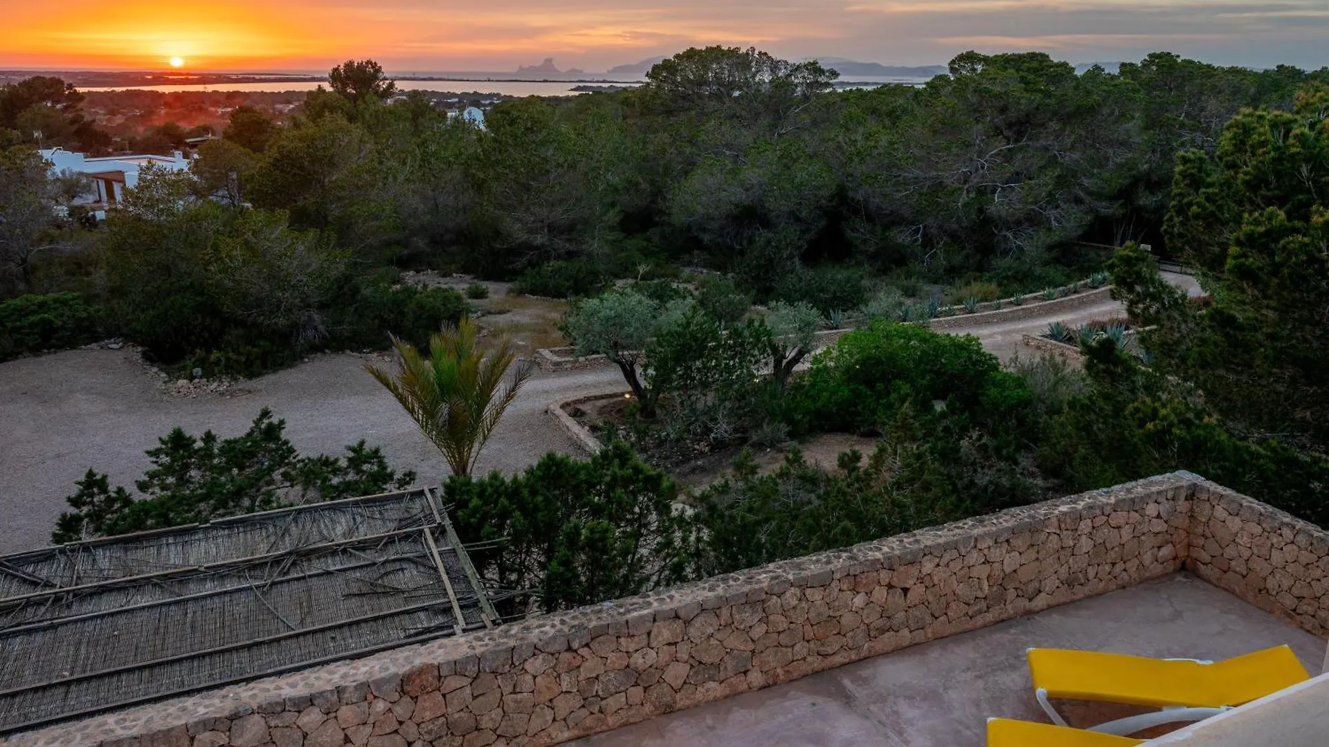 Villa Shangri-La Sant Ferran de Ses Roques 0*,