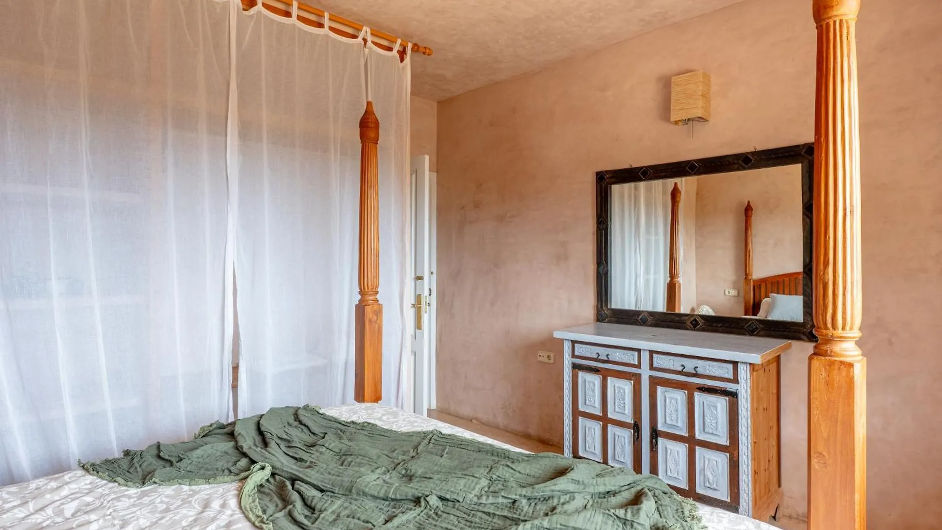 Villa Shangri-La Sant Ferran de Ses Roques
