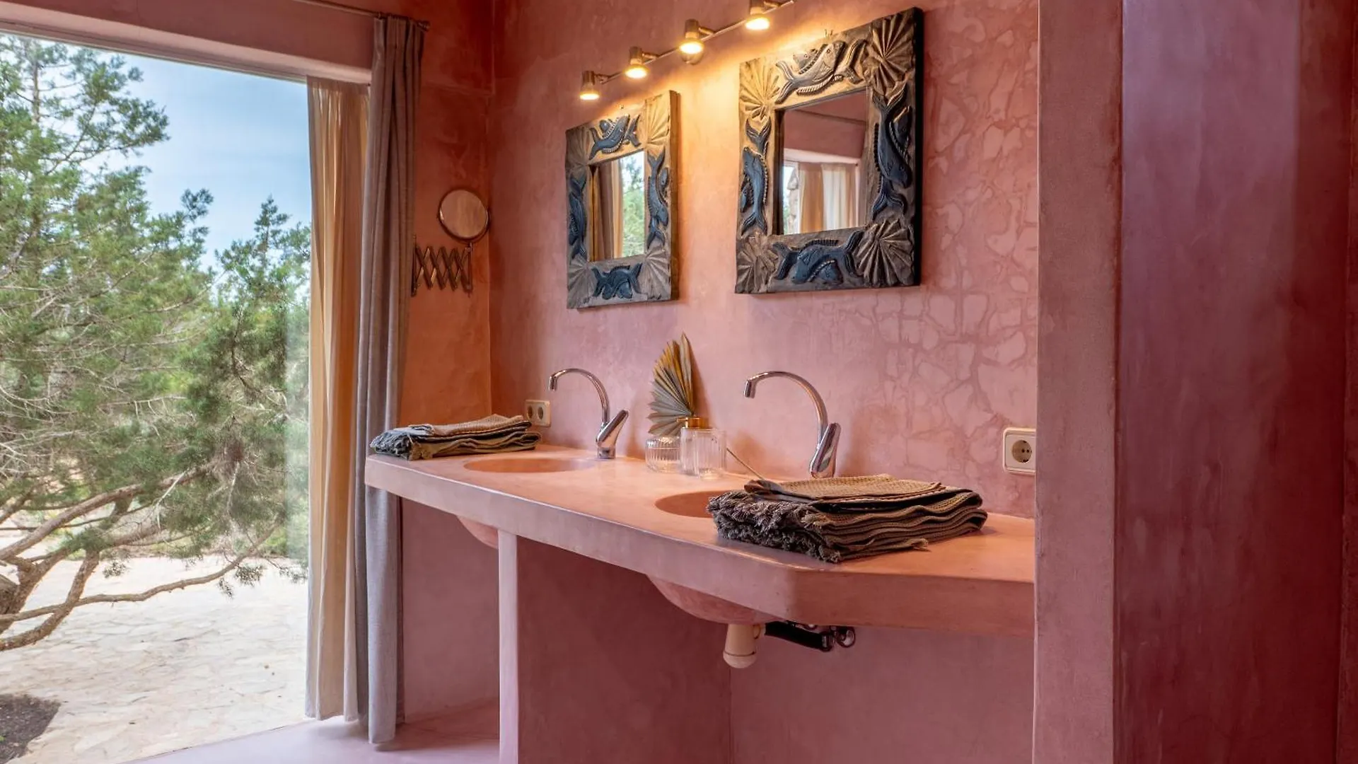 Villa Shangri-La Sant Ferran de Ses Roques 0*,