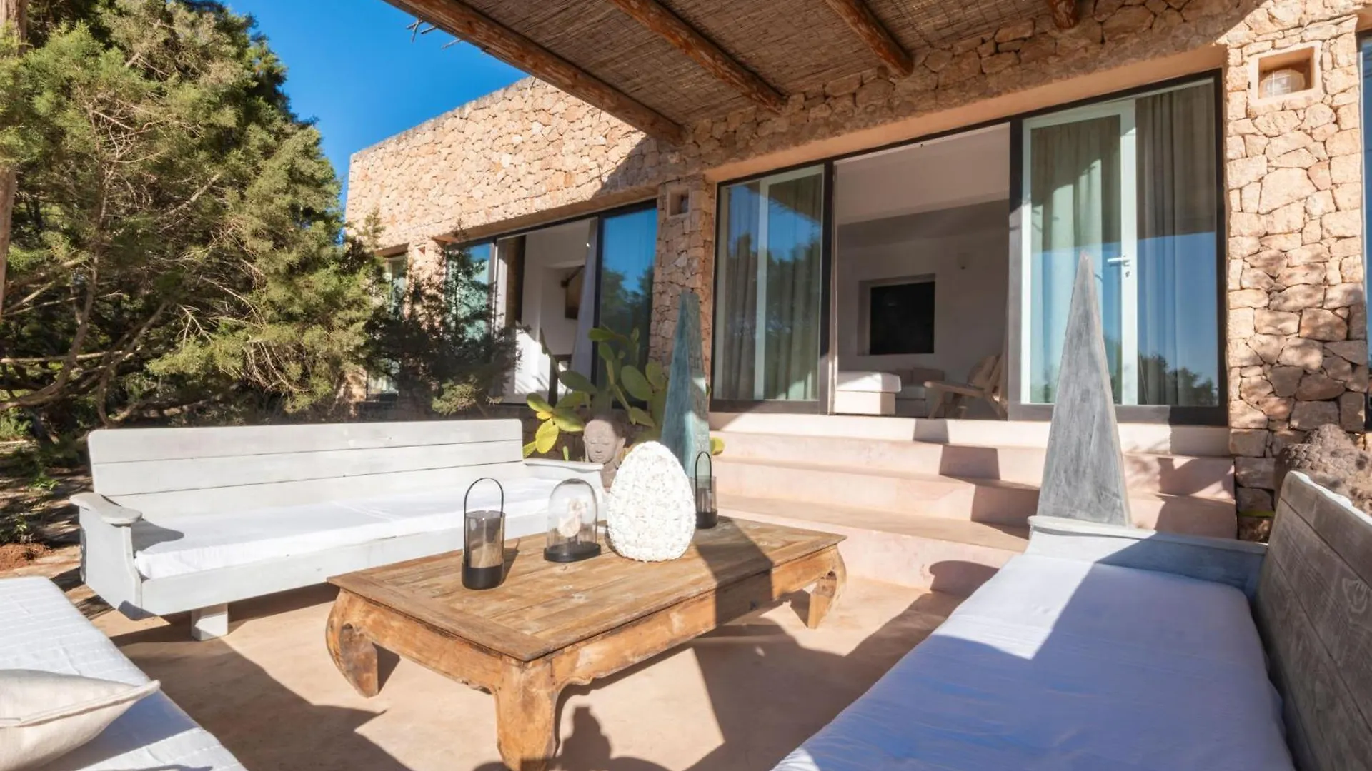 Villa Shangri-La Sant Ferran de Ses Roques
